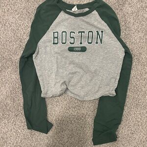 SHEIN Green and Gray Boston Print Raglan Top